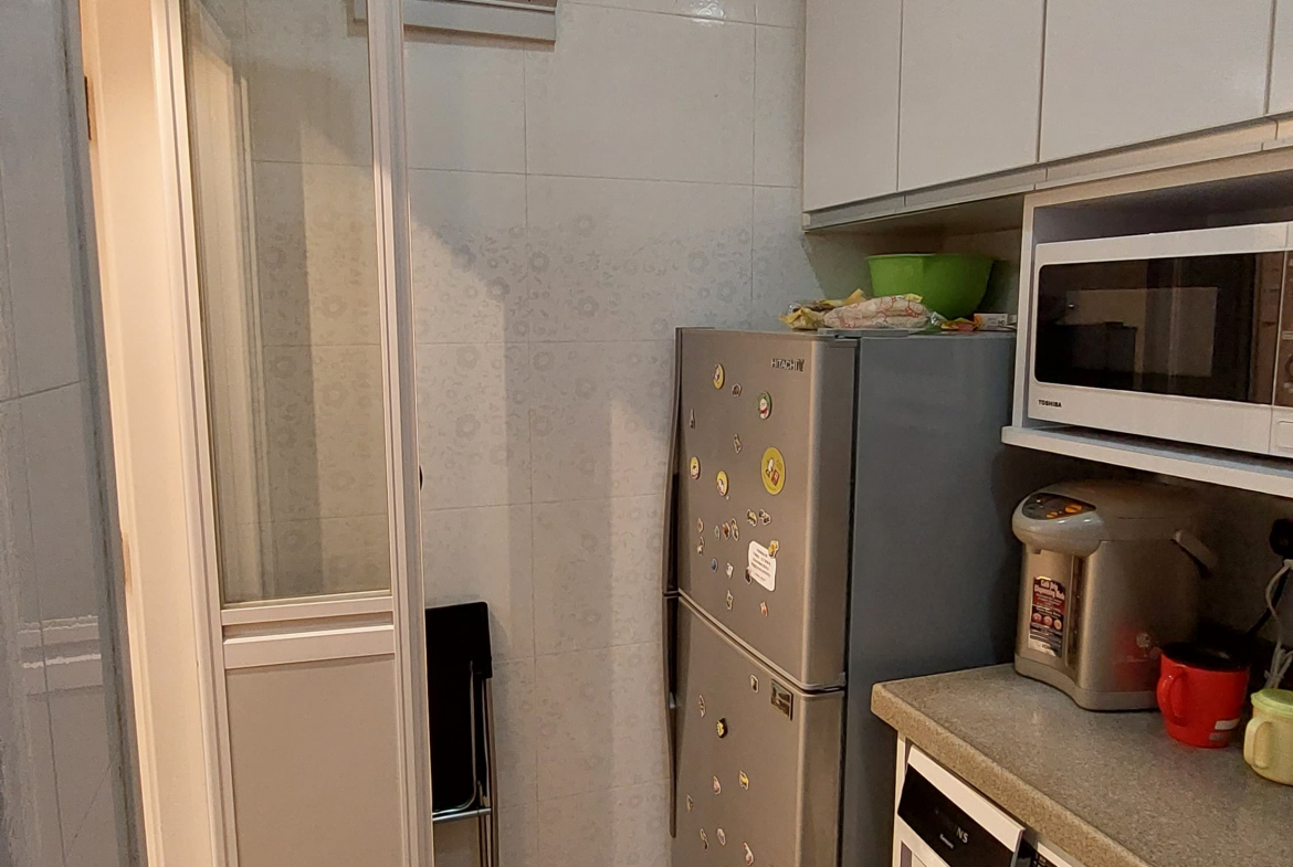 ＜房東直租免佣＞ 堅尼地城近地鐵高層開揚兩房少海景，免佣金，家電傢俬齊全，拎包即住，7分鐘內地鐵直達港大和CBD核心區上班 - 28NTS – 香港北部都會區