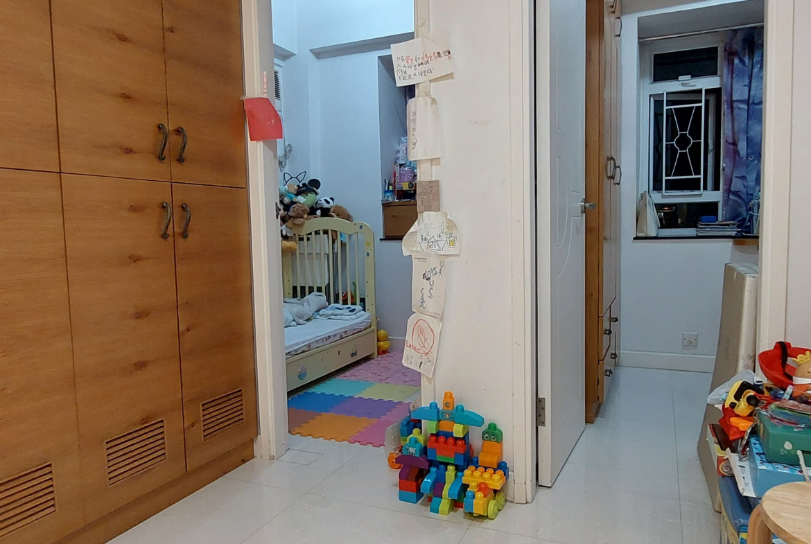 ＜房東直租免佣＞ 堅尼地城近地鐵高層開揚兩房少海景，免佣金，家電傢俬齊全，拎包即住，7分鐘內地鐵直達港大和CBD核心區上班 - 28NTS – 香港北部都會區