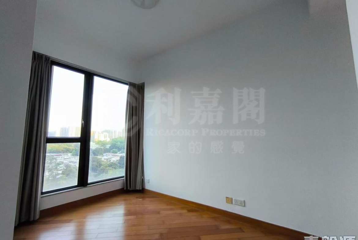 皇府山 8座 – 曉峰 - 28NTS – 香港北部都會區