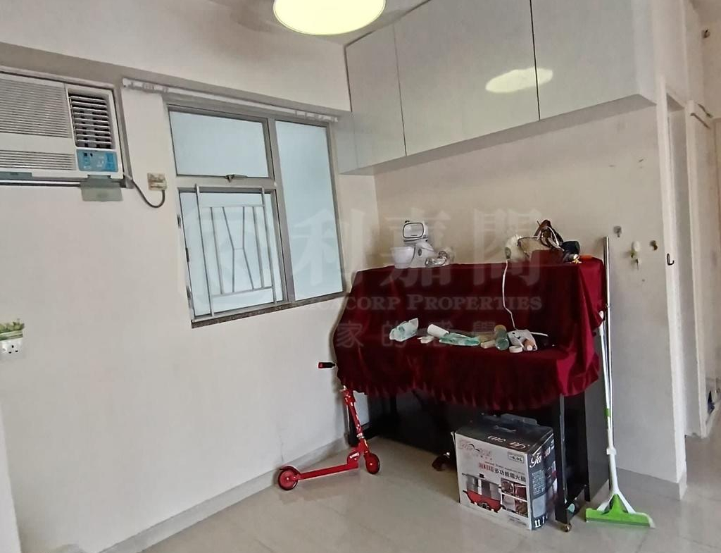 荃灣廣場 1座 - 28NTS – 香港北部都會區