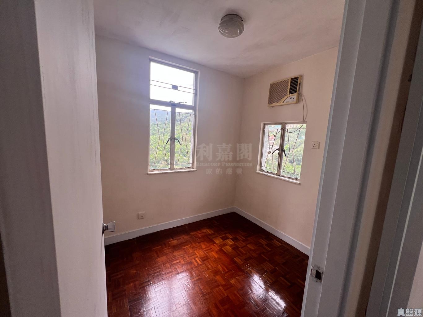 1757805261540dd6bd-6aec-4512-b6ab-f489a5fe2bd8.jpeg