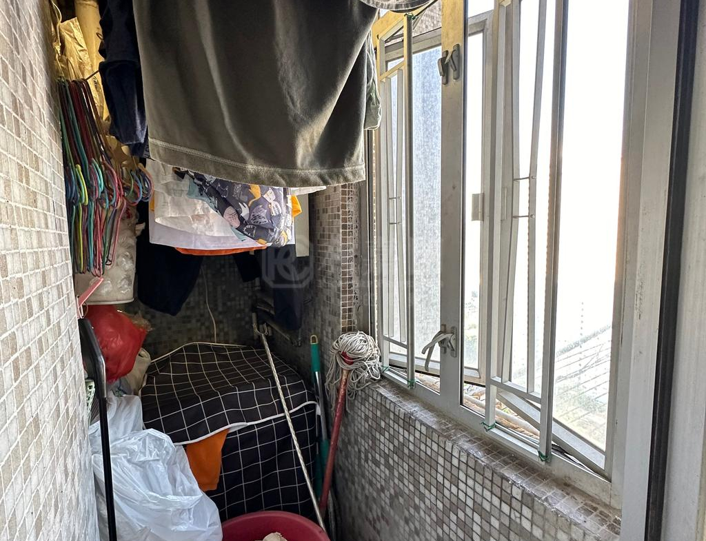 青華苑 華欣閣 (E座) - 28NTS – 香港北部都會區