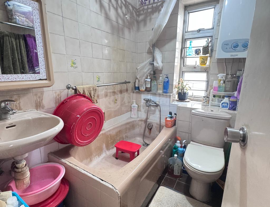 1759654047986b21a6-eacb-428a-85cf-38b4d1911bff.jpeg 新葵芳花園 E座 - 28NTS – 香港北部都會區