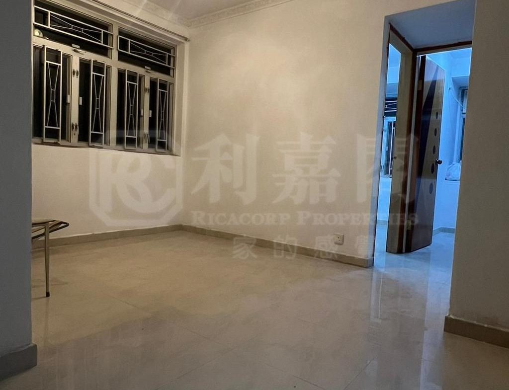 荃灣中心 成都樓 (14座) - 28NTS – 香港北部都會區