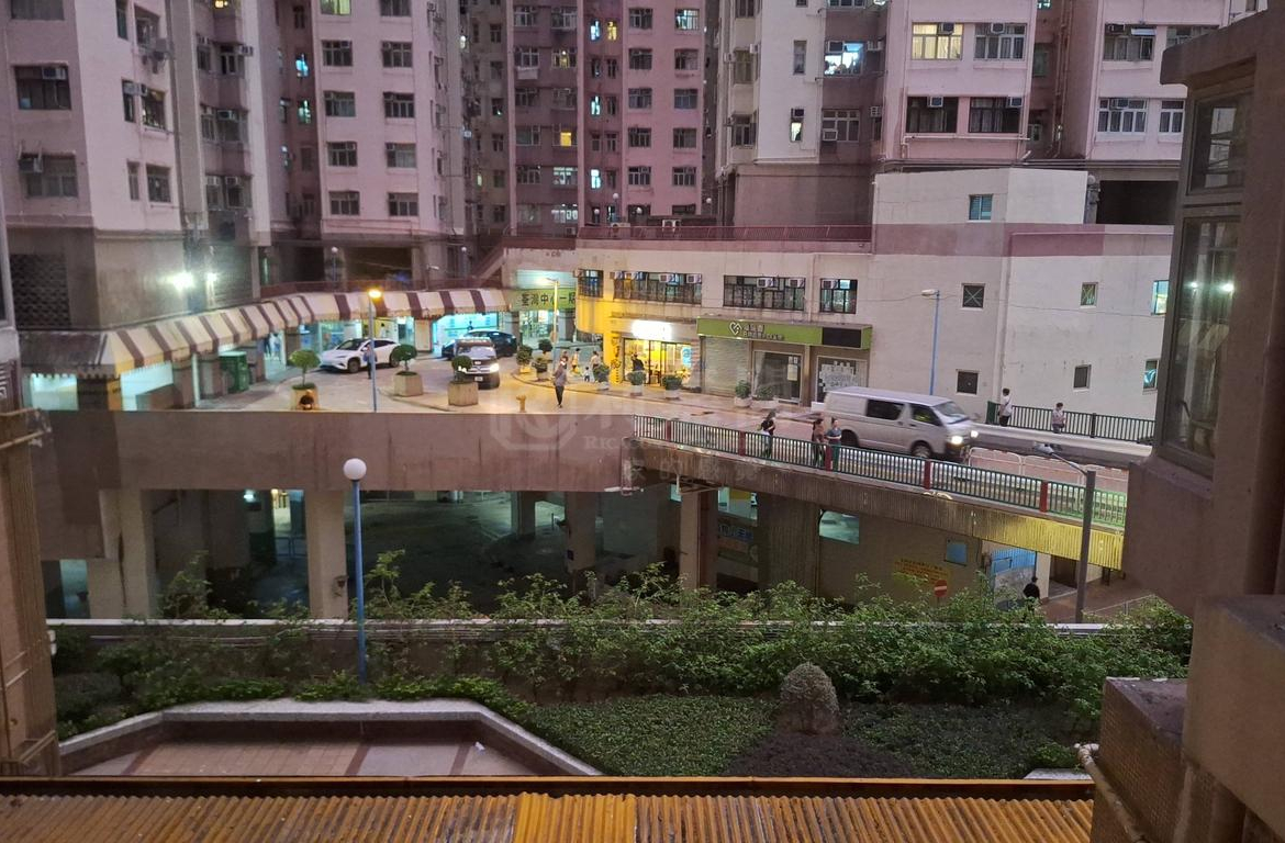 荃灣中心 成都樓 (14座) - 28NTS – 香港北部都會區