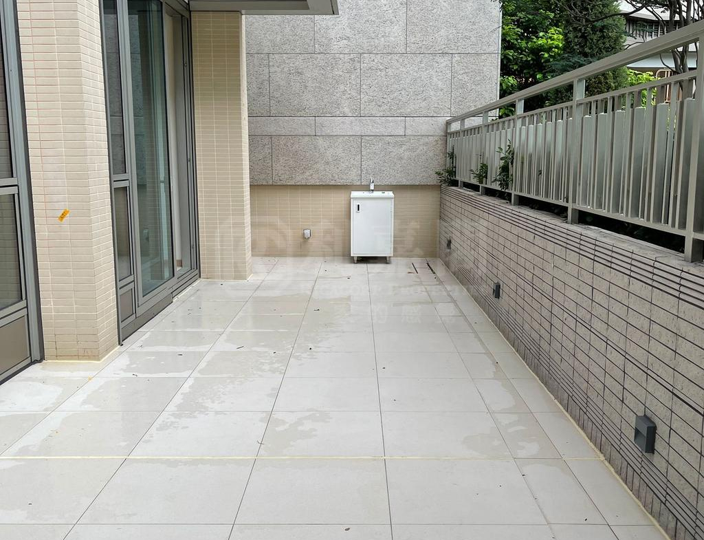 逸瓏灣8 3C座 - 28NTS – 香港北部都會區