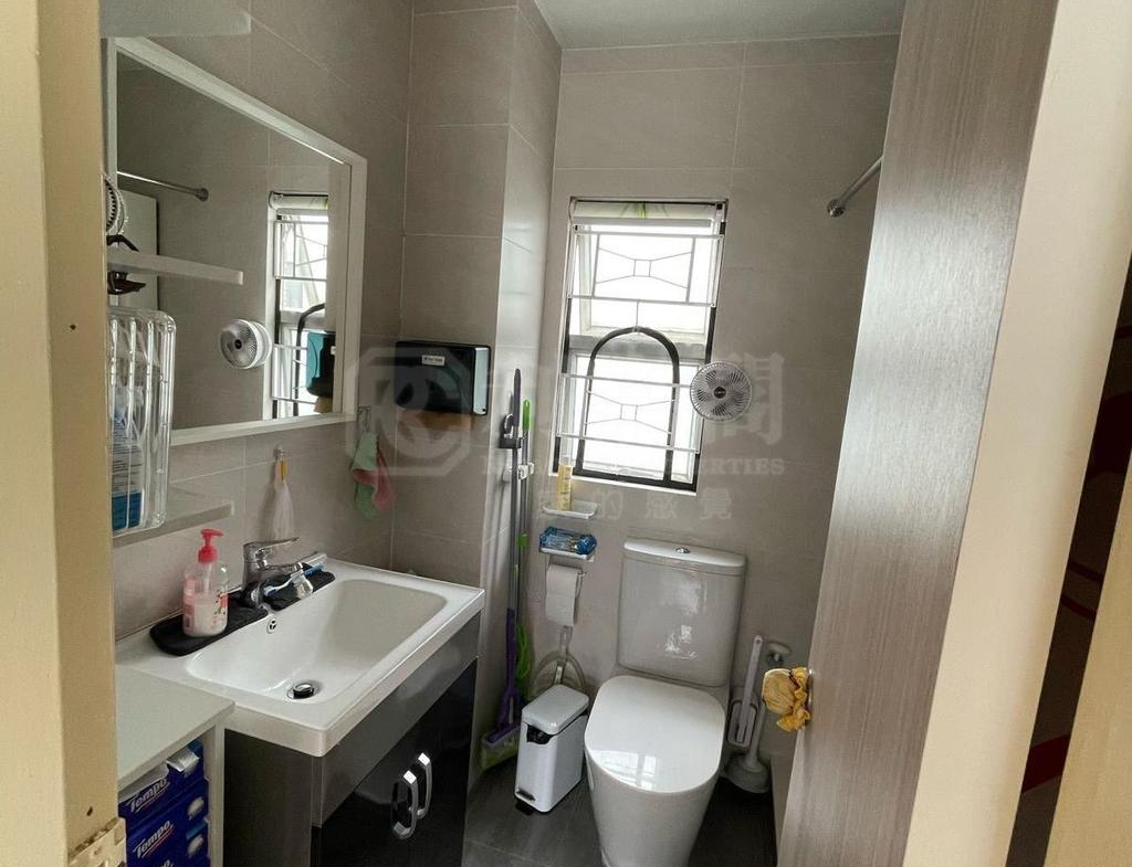 彩暉花園 B座 - 28NTS – 香港北部都會區