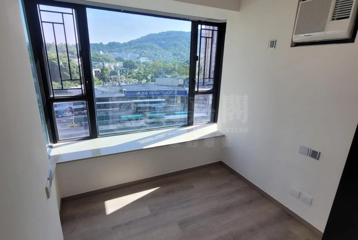 顯峯 - 28NTS – 香港北部都會區