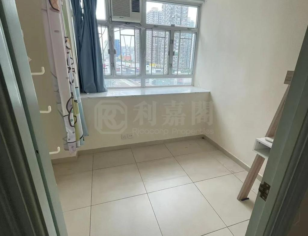 興泰大廈 - 28NTS – 香港北部都會區