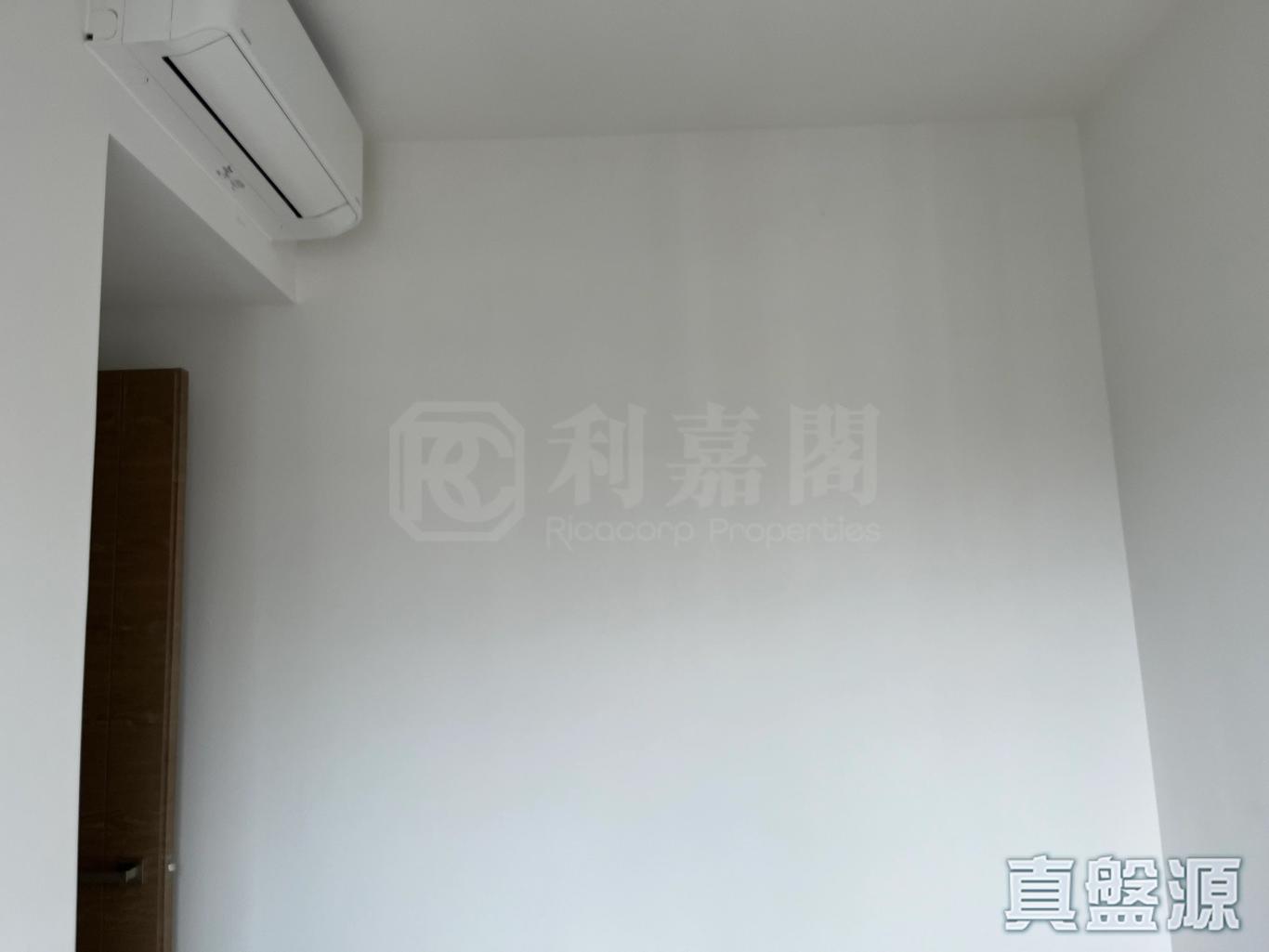 1776787351b786048c-d57b-4788-9c56-50e401259f4b.jpeg
