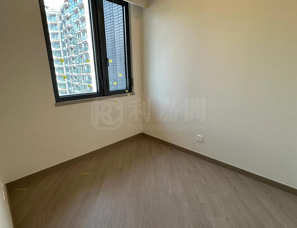 SILICON HILL UNIVERSITY HILL 2A期 漾景閣 第1座 - 28NTS – 香港北部都會區