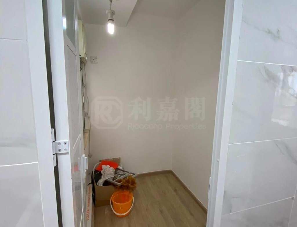 希爾頓中心 A座 - 28NTS – 香港北部都會區