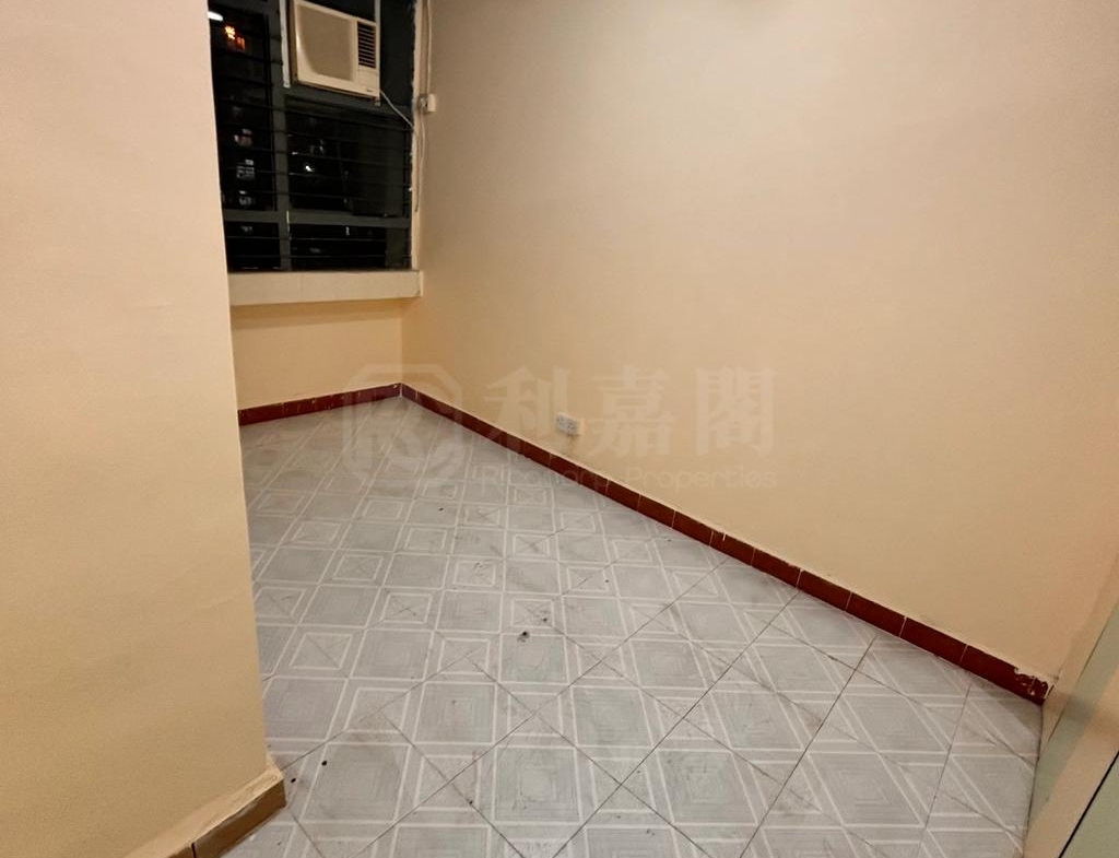 良景邨 良智樓 (4座) - 28NTS – 香港北部都會區